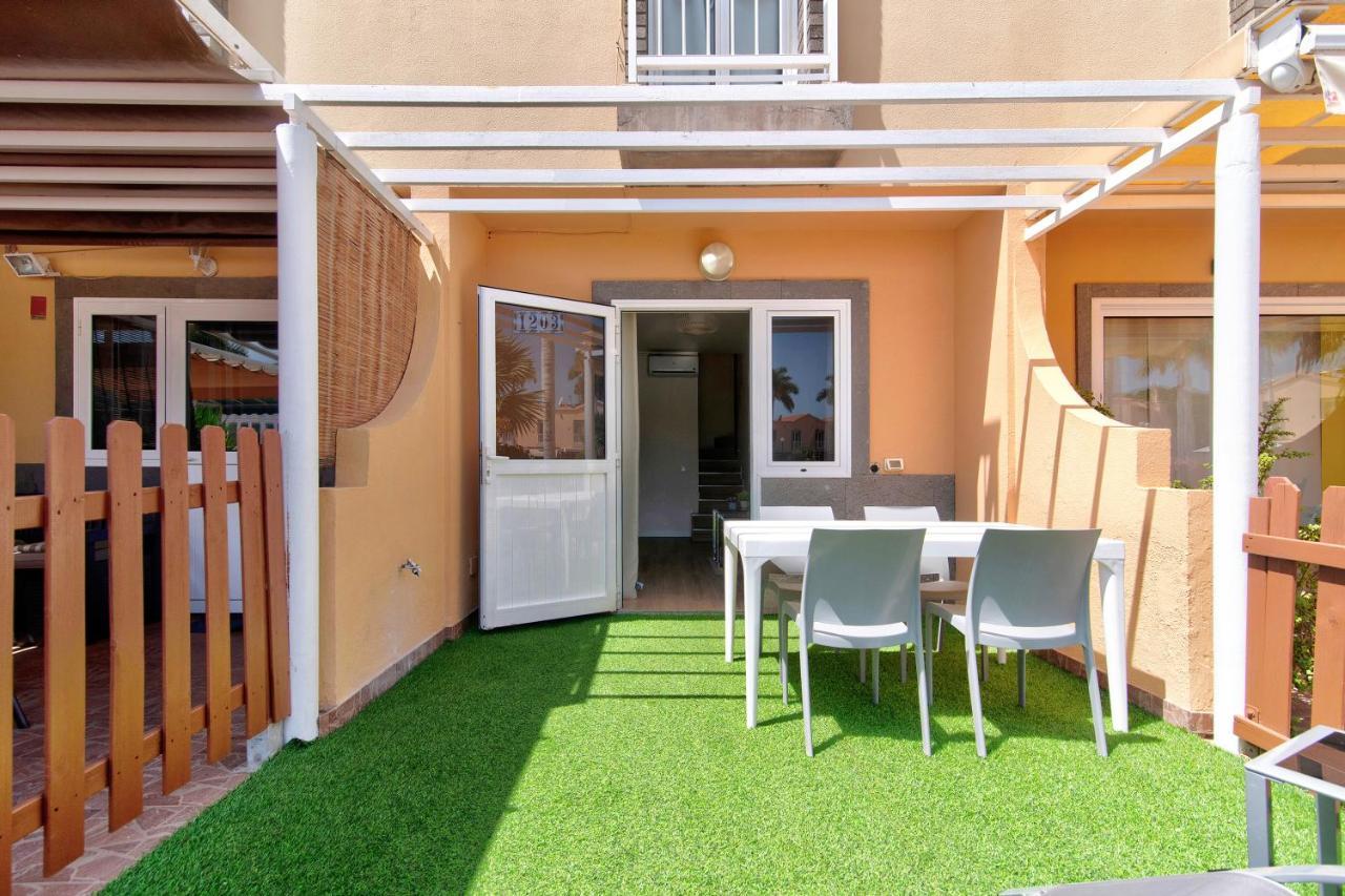 Oasis Pool View Apartment Маспаломас Екстериор снимка